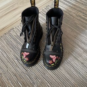 Dr Martens  girls  boots